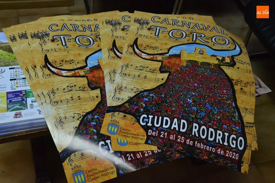 Foto 3 - Ya se pueden recoger los posters del Carnaval 2020  