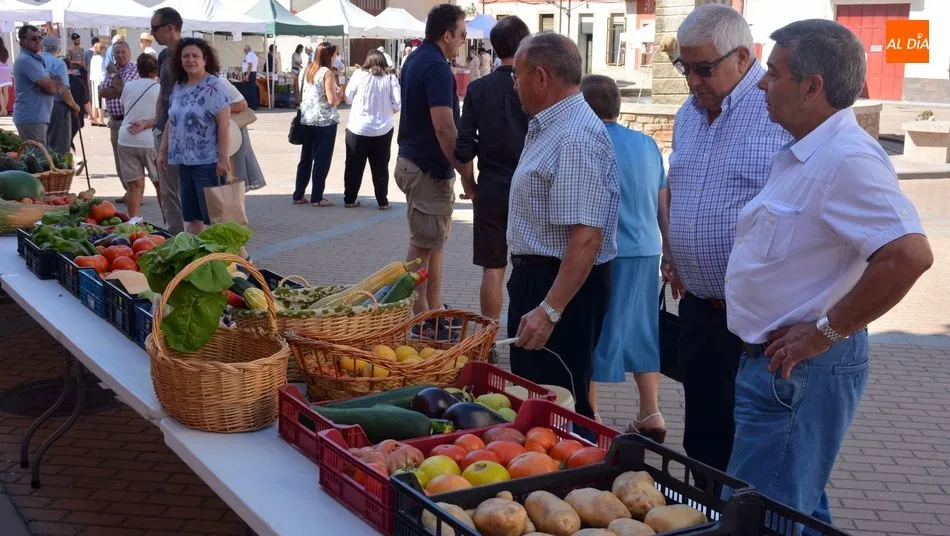 Exposición de productos de la huerta en la feria del pasado año / E. Corredera