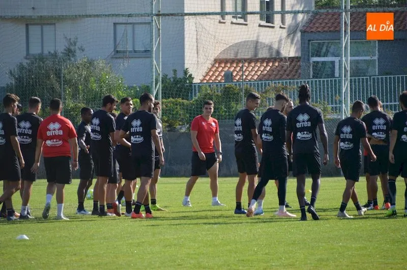 Foto 7 - Unionistas ultima la preparaci&oacute;n antes de la llegada de Xabi Alonso