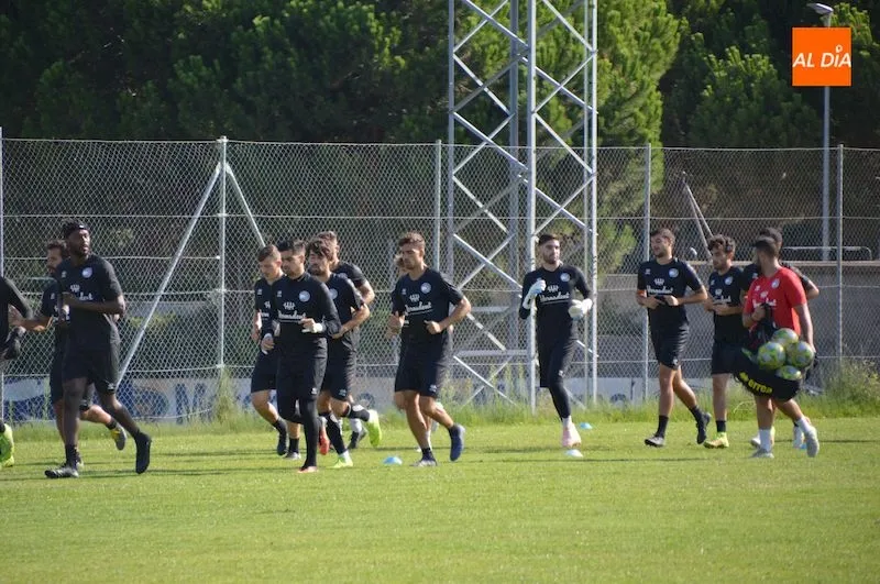 Foto 4 - Unionistas ultima la preparaci&oacute;n antes de la llegada de Xabi Alonso