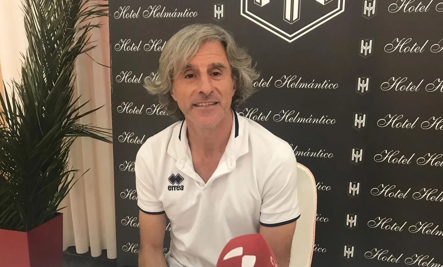 Roberto Aguirre durante la rueda de prensa / Pedro Zaballos