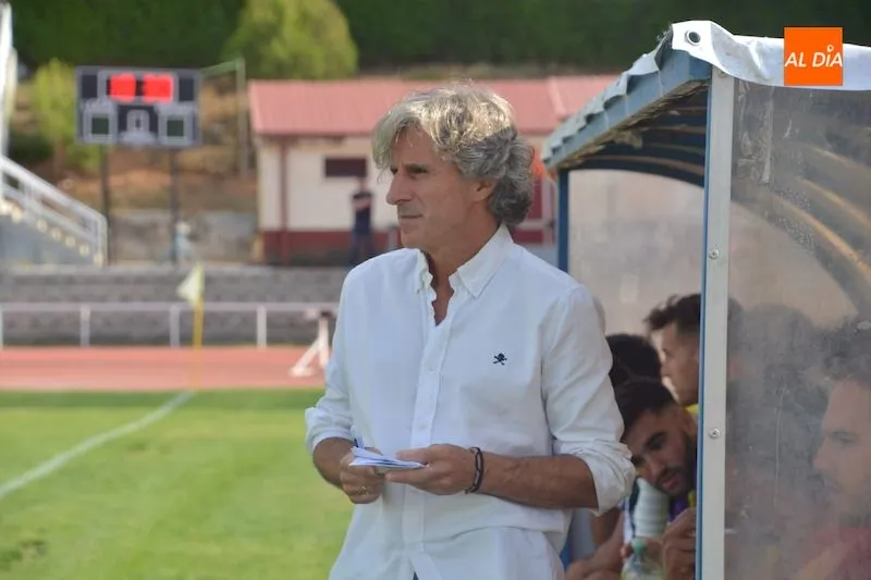 Roberto Aguirre durante el partido / Lydia González