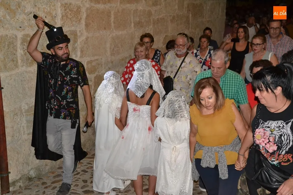 Las niñas víctimas de la campana de San Pedro siembran el miedo en la Ruta de los Malditos  