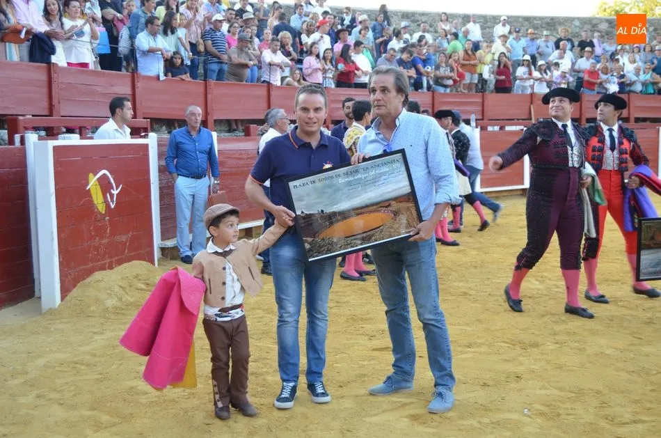 Foto 5 - La nobleza y belleza de los astados permiten el lucimiento de los toreros en la Corrida de la Virgen