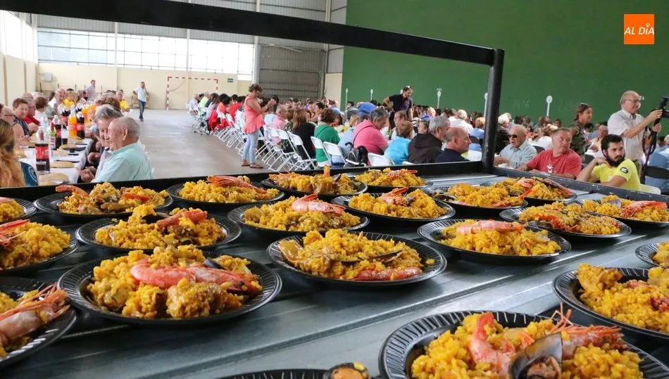 Los vecinos de Villaseco de los Reyes finazlairon las fiestas con un excelente sabor de boca / CORRAL