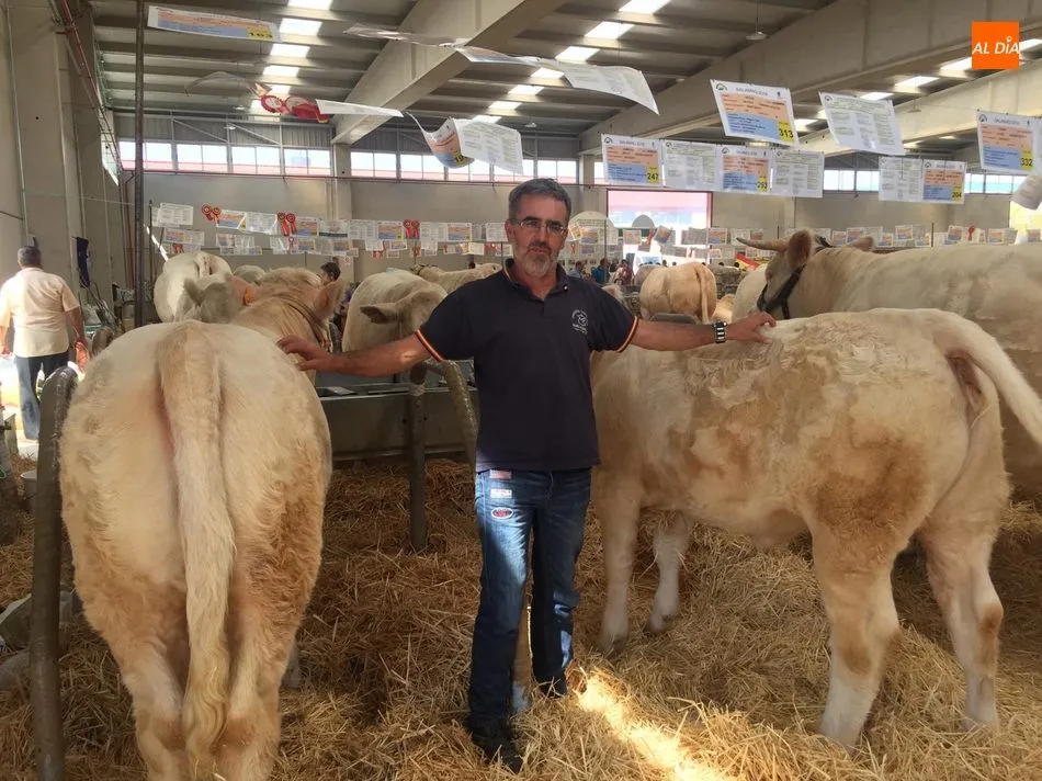 Foto 6 - Buena representaci&oacute;n de la comarca de Vitigudino en Salamaq&rsquo;19  