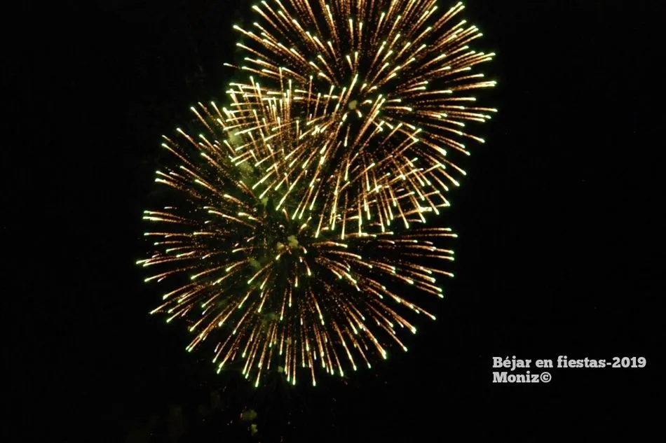 Foto 8 - Luces y sombras sobre el cielo bejarano en el final de las Fiestas 2019