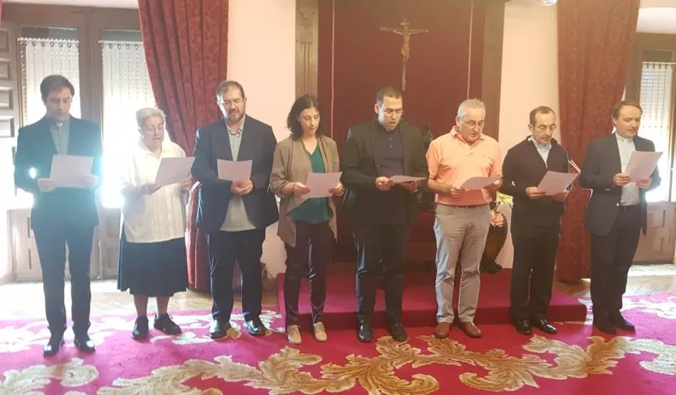 Foto 2 - El relevo en los principales cargos de la Di&oacute;cesis se hace efectivo con la toma de posesi&oacute;n  