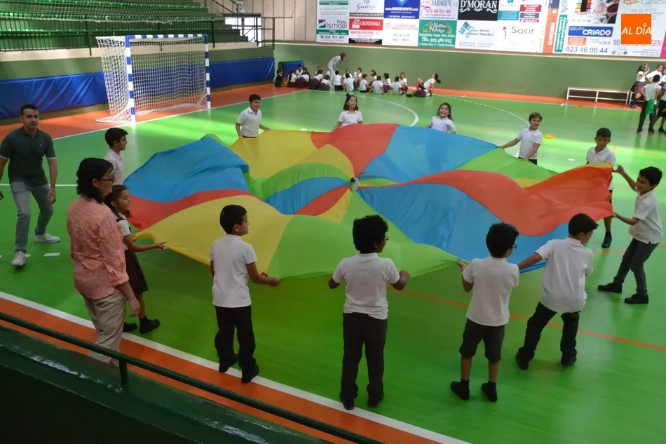 Misioneras-Santa Teresa arranca el curso dando la bienvenida a los nuevos y realizando una gymkana  