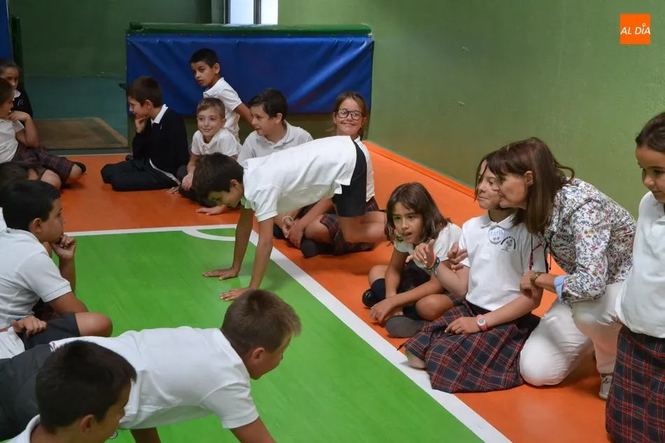 Foto 9 - Misioneras-Santa Teresa arranca el curso dando la bienvenida a los nuevos y realizando una gymkana  