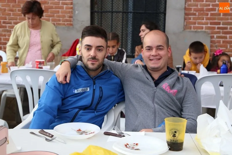Foto 8 - Cultura y merienda de la vaca para decir adi&oacute;s a las fiestas de Villoria