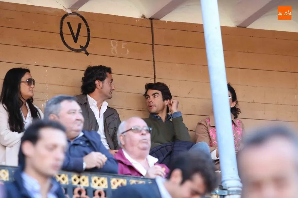 Poco público para ver a los novilleros