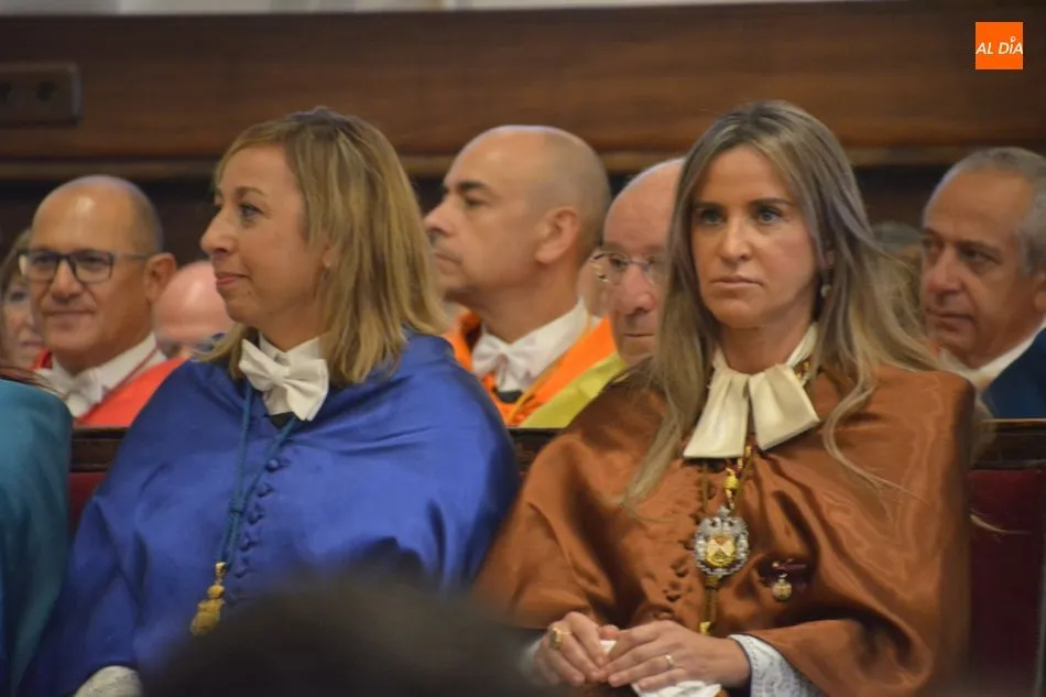 Foto 5 - El rector destaca la calidad en la docencia y la investigaci&oacute;n de la USAL en&nbsp;la apertura del...