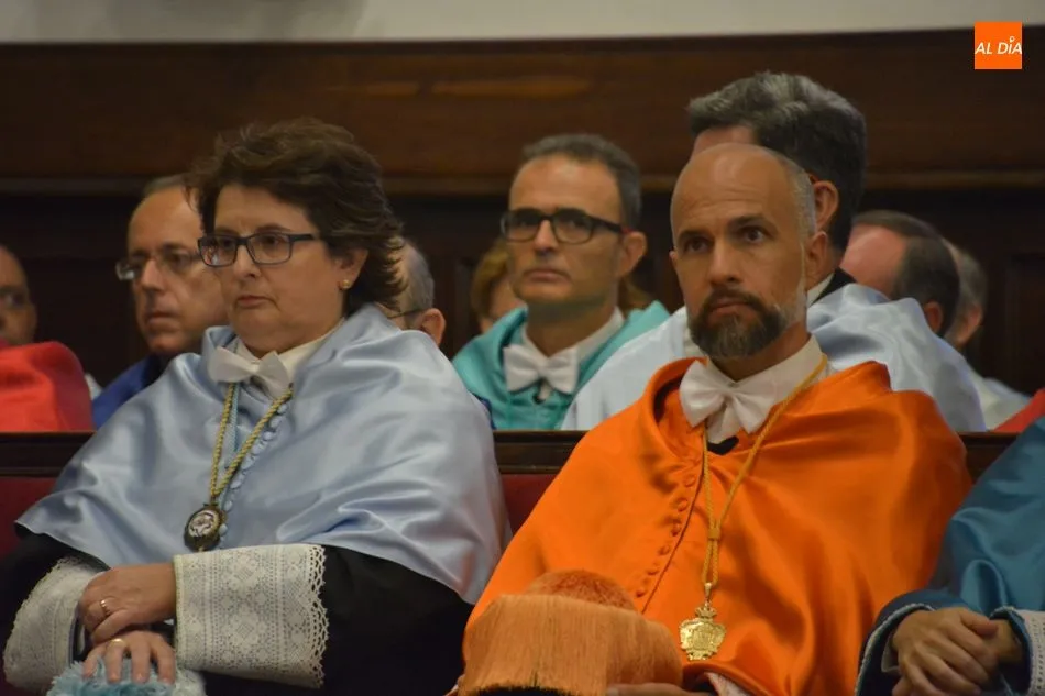 Foto 3 - El rector destaca la calidad en la docencia y la investigaci&oacute;n de la USAL en&nbsp;la apertura del...
