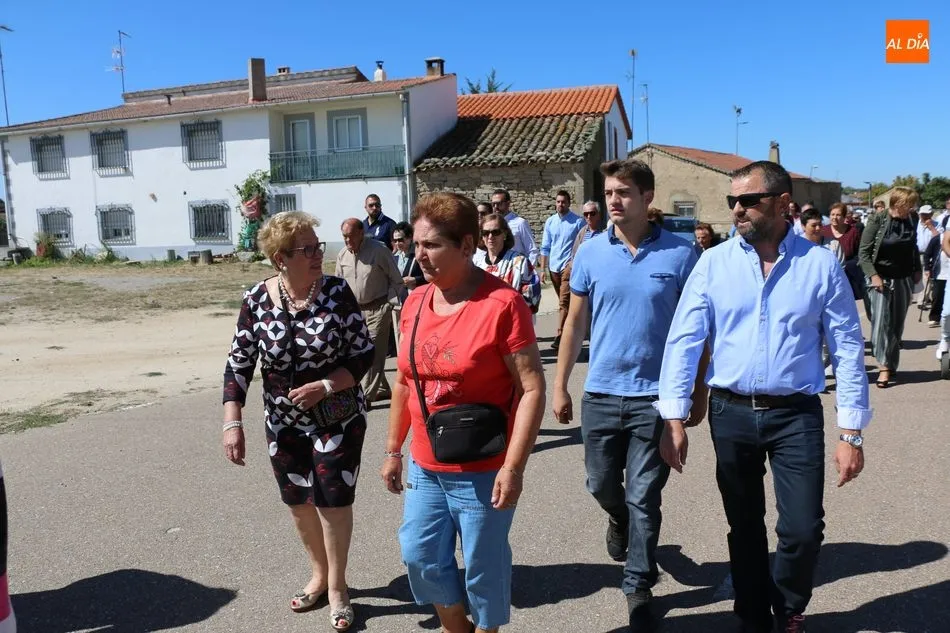 Foto 11 - Los vecinos de Trabanca inician sus fiestas en honor a la Virgen del Carmen  