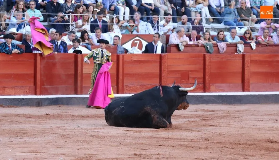 Foto 9 - L&oacute;pez Chaves se lleva el &uacute;nico trofeo de la tarde  