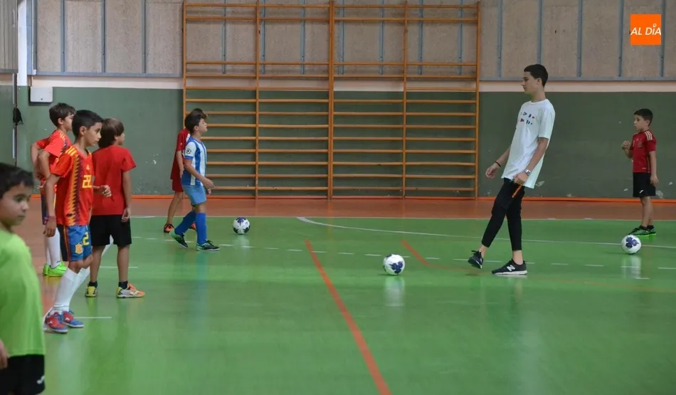 Foto 9 - El Benjam&iacute;n A ser&aacute; el primer equipo del III Columnas en empezar a competir  