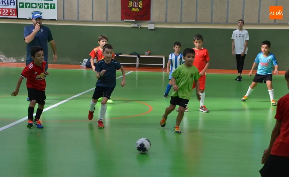 Foto 4 - El Benjam&iacute;n A ser&aacute; el primer equipo del III Columnas en empezar a competir  