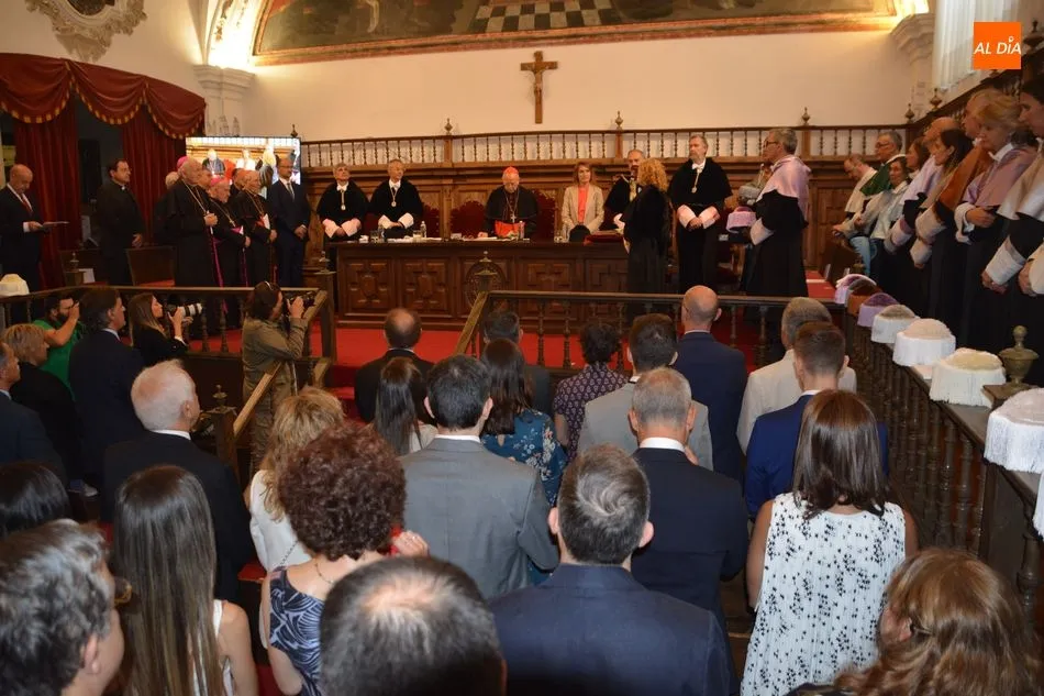 Foto 8 - La rectora de la UPSA toma posesi&oacute;n de su cargo y afronta un segundo mandato