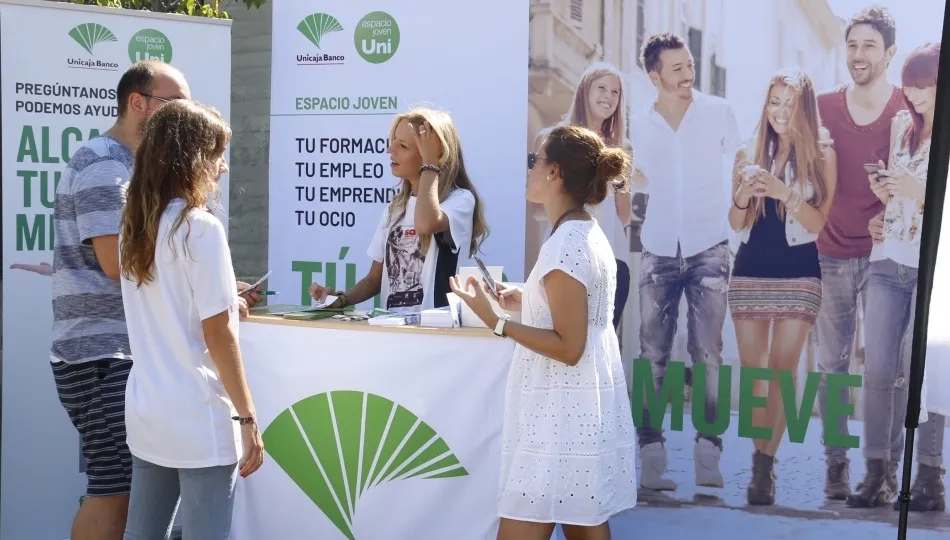 Espacio Joven Uni promueve desde su creación el empleo, emprendimiento la formación, la innovación, la interactividad y el talento entre los jóvenes