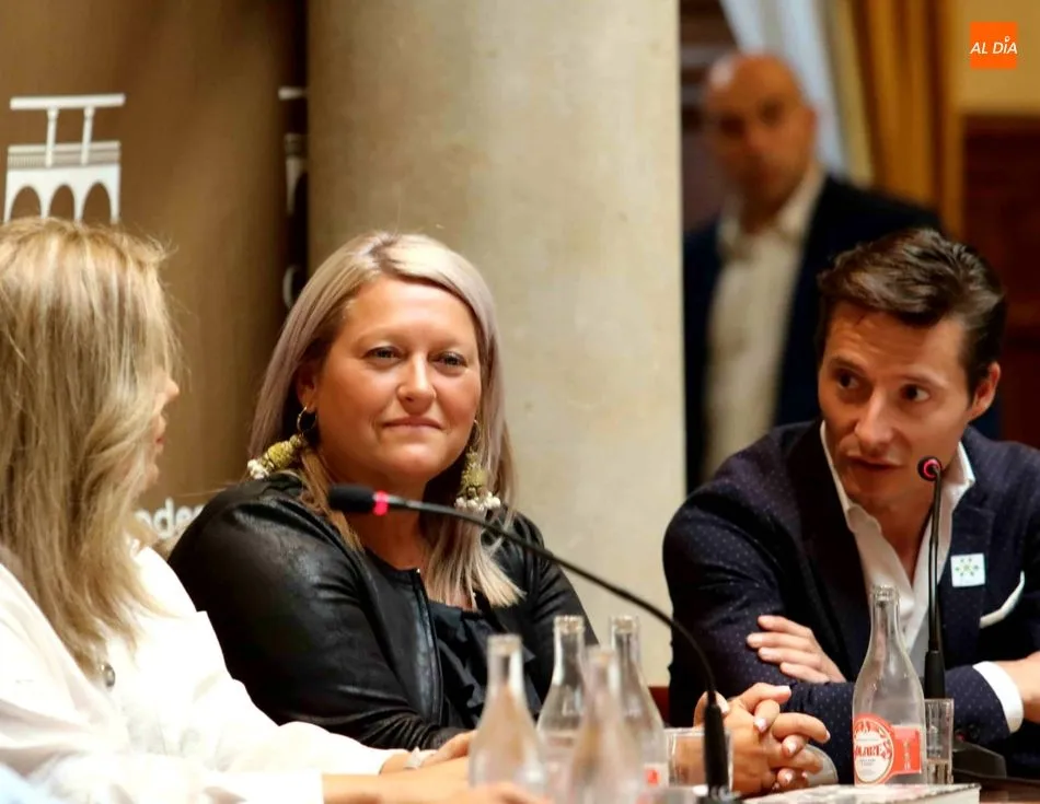 Foto 4 - Llenazo con una mesa de lujo en &lsquo;Los Aperitivos Taurinos del Casino&rsquo;
