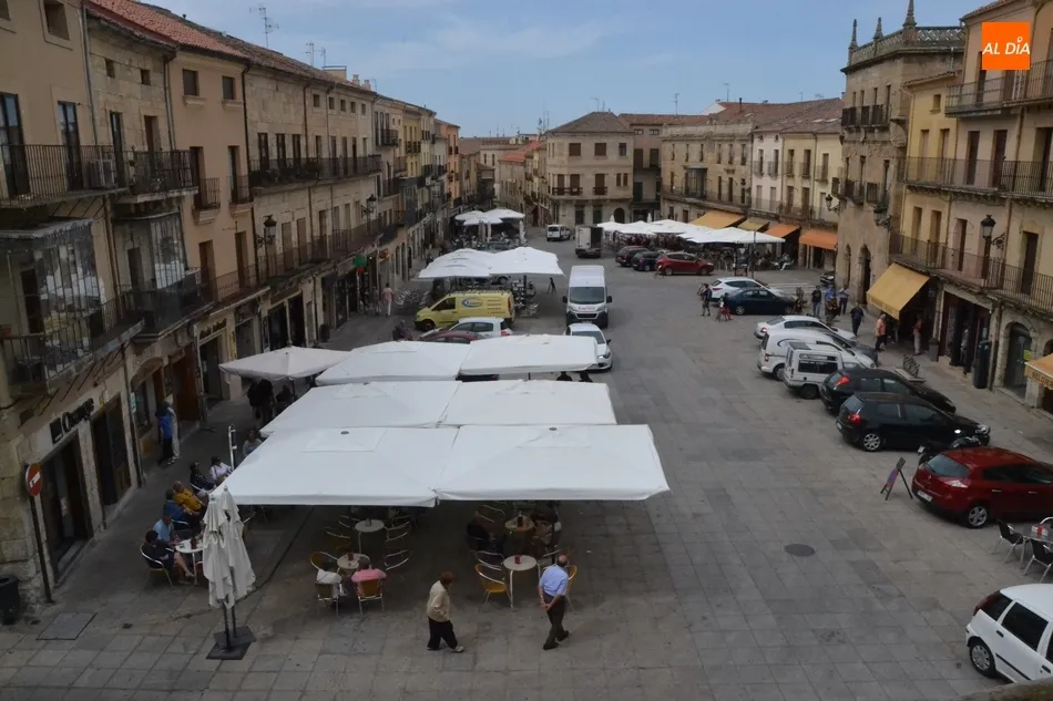 Foto 2 - &Uacute;ltimo d&iacute;a laborable con restricciones al tr&aacute;fico en la Plaza Mayor  