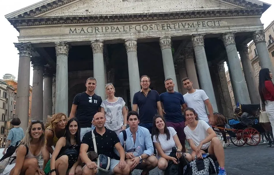 Foto 2 - El equipo de Ciudad Rodrigo disfruta de Roma mientras se prepara para la grabaci&oacute;n de Eurogames  