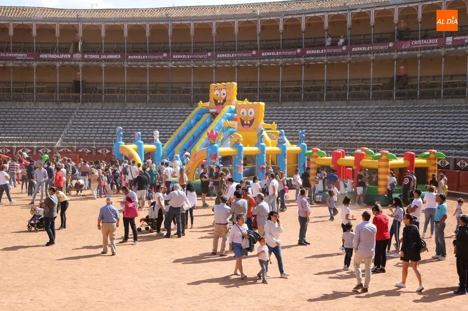 Foto 2 - Juventud Taurina anima La Glorieta con clases de toreo y juegos para los m&aacute;s peque&ntilde;os  