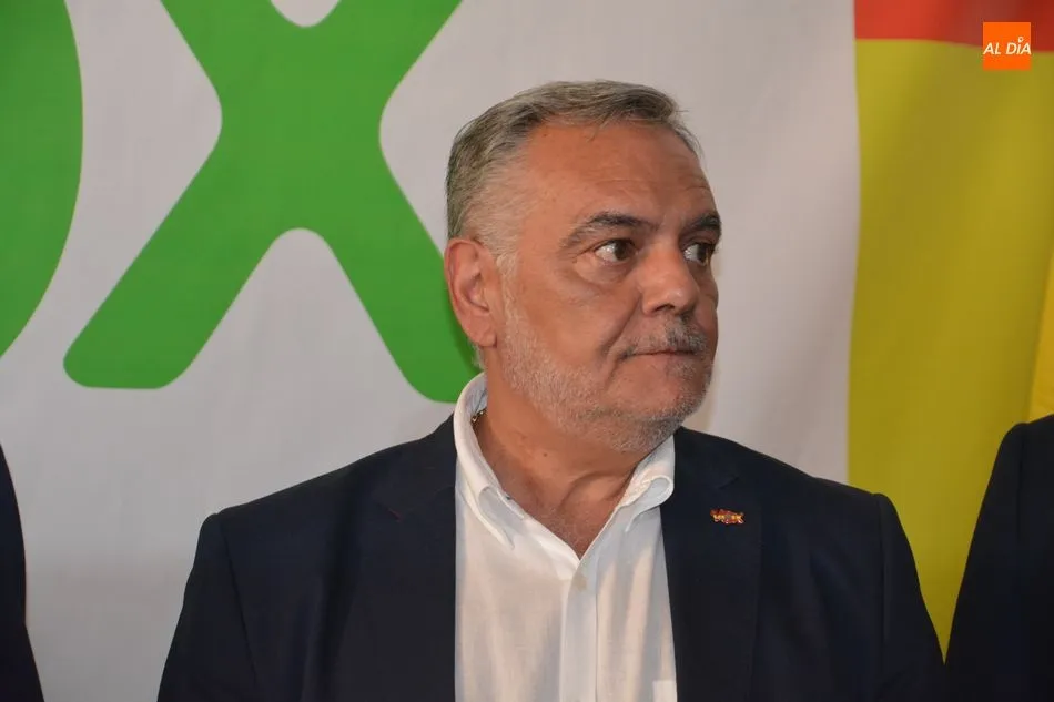 Foto 4 - Ortega Smith: &ldquo;Aqu&iacute; en Salamanca VOX tambi&eacute;n se ha puesto en pie&rdquo;
