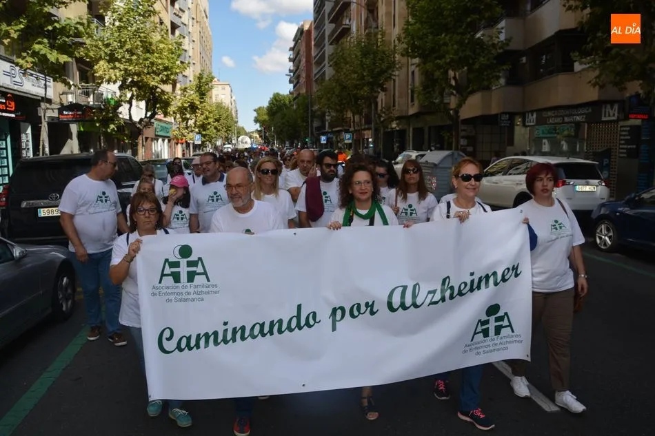 Foto 11 - &lsquo;Caminando por el Alzheimer&rsquo; ya recorre las calles de Salamanca  