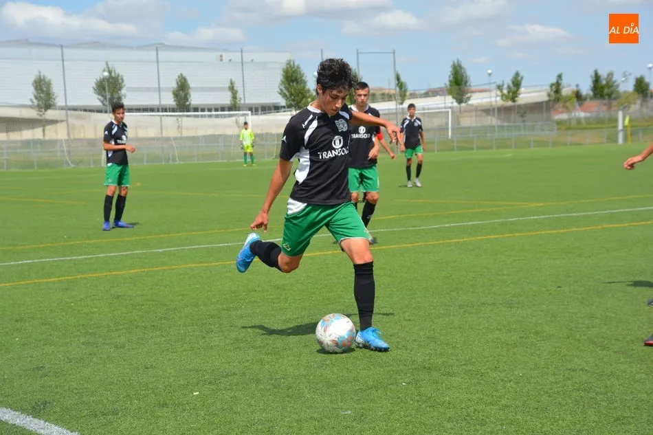 Foto 5 - Resultados, clasificaciones e im&aacute;genes del f&uacute;tbol base regional  