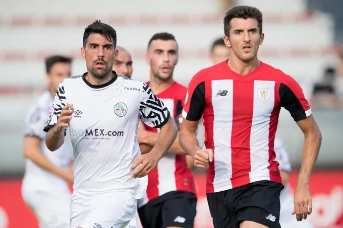 Foto 5 - Un esperp&eacute;ntico Salamanca UDS se va de Ferias y no comparece ante el filial del Athletic (4-0)
