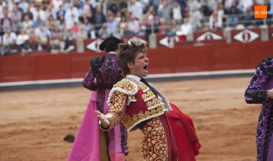 Yo, que soy de Morante manque pierda, estoy a sus pies, don Julián. Foto: Pablo Angular