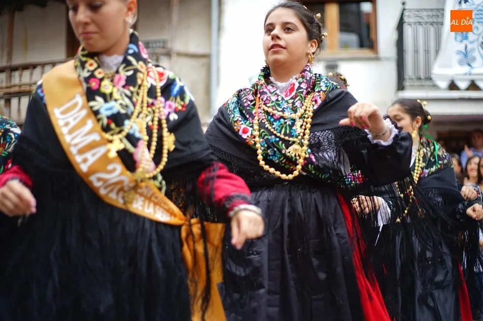 Foto 10 - Los vecinos de San Esteban se vuelcan en el homenaje al Cristo