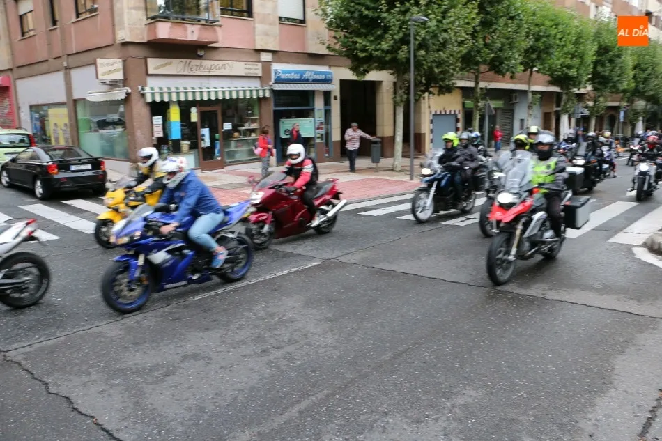 Foto 7 - El Motoclub Ruedas Charras celebra las Fiestas con su tradicional ruta