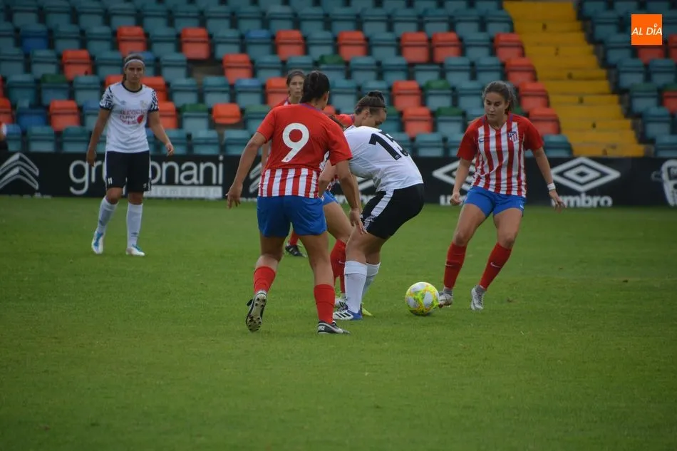 Foto 11 - El Salamanca UDS Femenino pierde en el Helm&aacute;ntico con el Atl&eacute;tico &lsquo;C&rsquo; en el a&ntilde;adido (0-1)