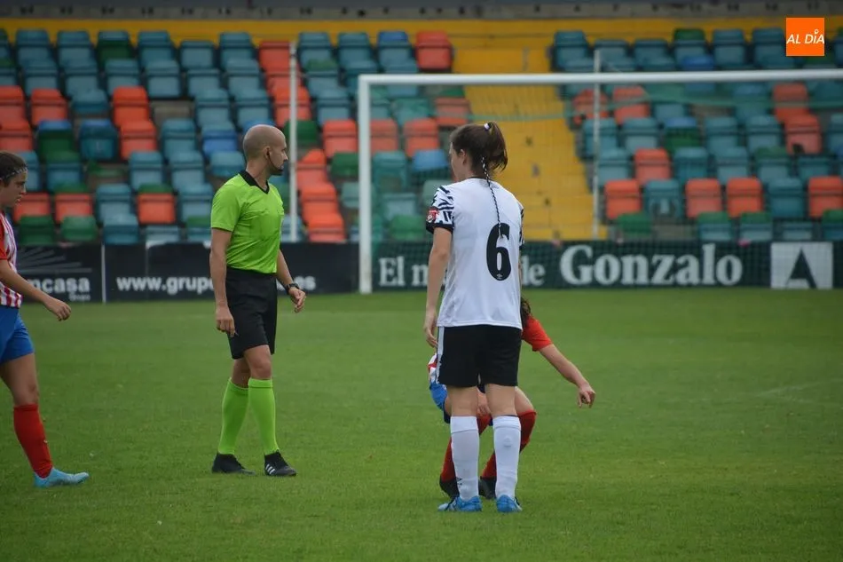 Foto 5 - El Salamanca UDS Femenino pierde en el Helm&aacute;ntico con el Atl&eacute;tico &lsquo;C&rsquo; en el a&ntilde;adido (0-1)
