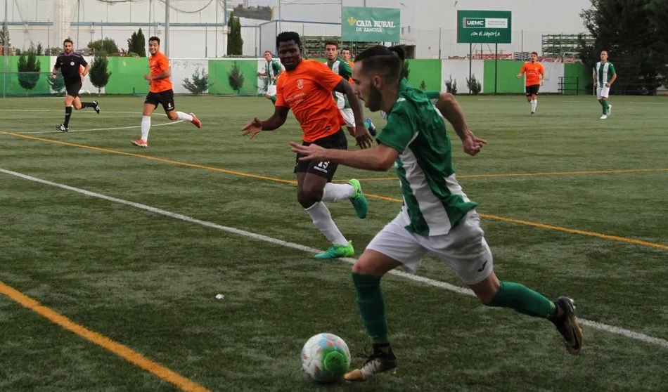 Foto 5 - El empate del Senior del Ciudad Rodrigo ante el Betis CF, en im&aacute;genes  
