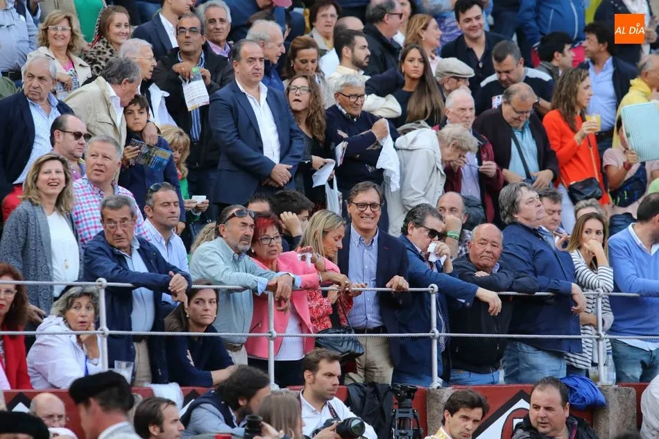 El alcalde volvió a ocupar una barrera en la tarde de este domingo. Foto: Miguel Hernández