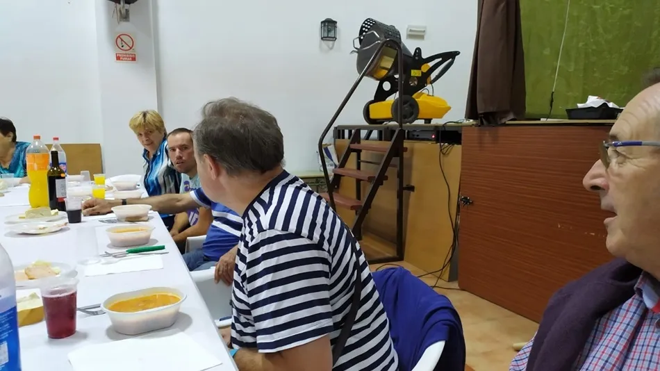 Foto 7 - El Coro Popular de Villoruela confraterniza con una entretenida cena