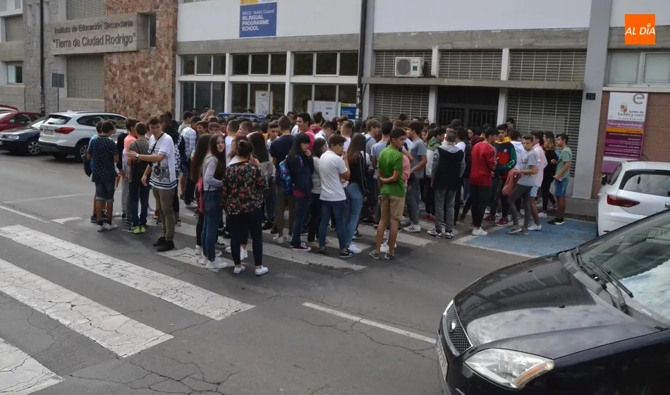 1Foto: Las inesperadas ganas de volver a clase generan problemas en el tráfico  