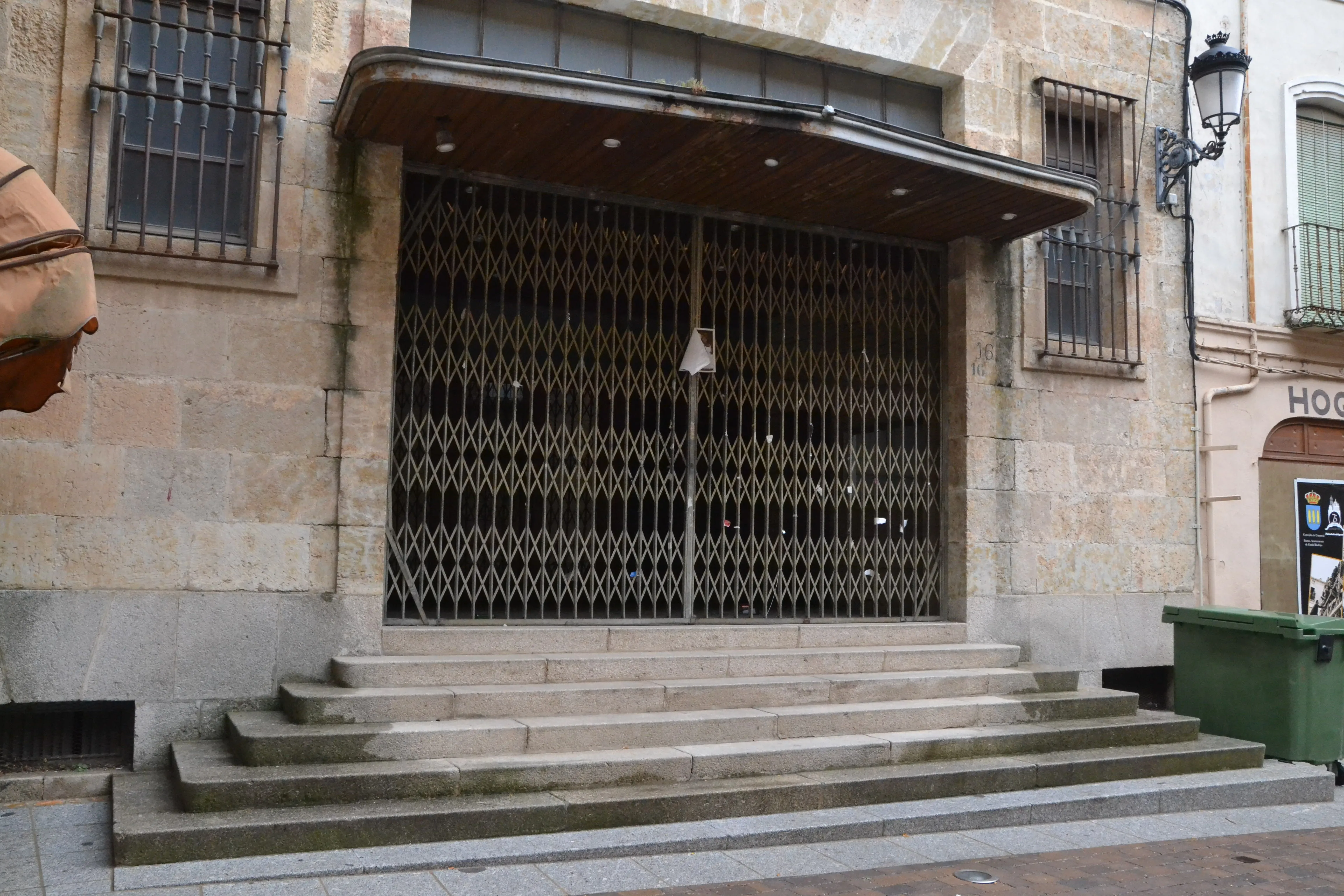 El PSOE propone adquirir el Cine Madrid para ayudar a crecer a la Feria de Teatro  