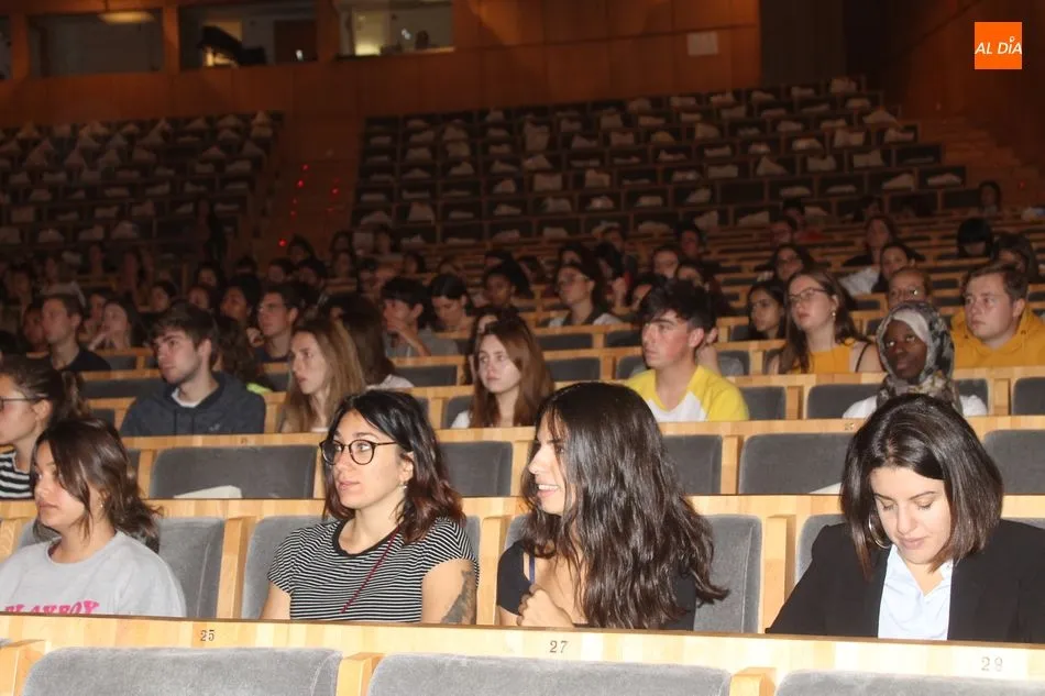 Foto 2 - M&aacute;s de 900 estudiantes extranjeros comienzan el nuevo curso en la Universidad de Salamanca  