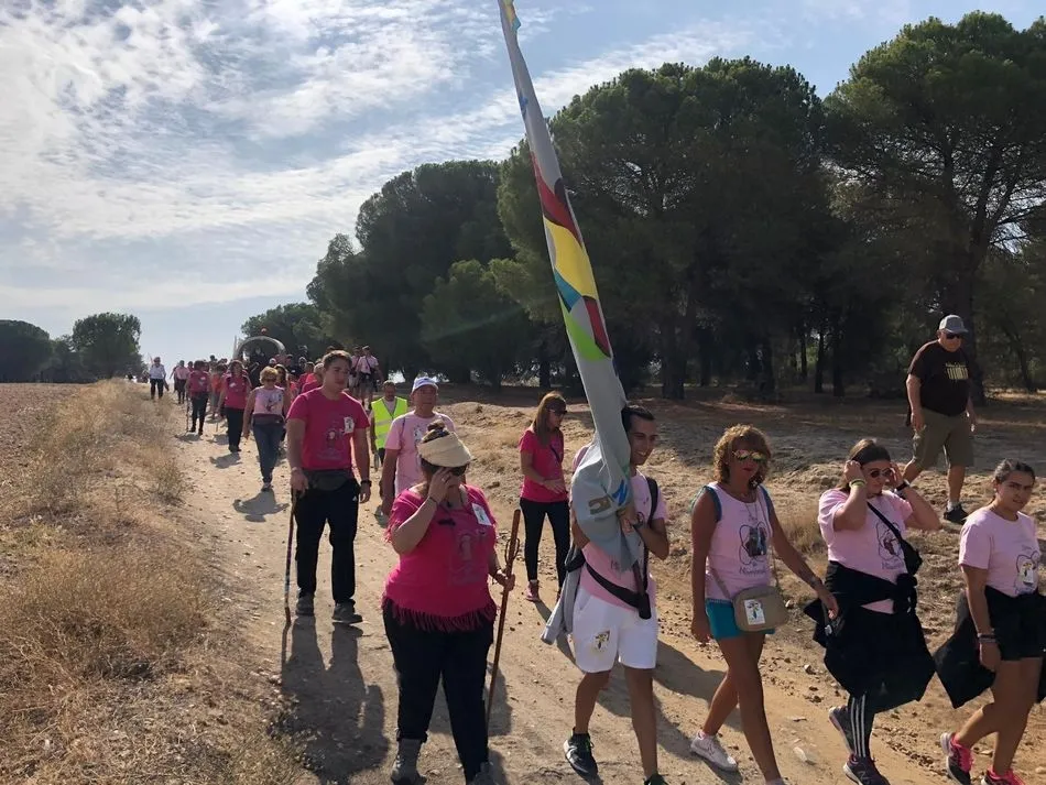 Foto 8 - M&aacute;s de cien peregrinos participan en una nueva edici&oacute;n de la Marcha Teresiana&nbsp;