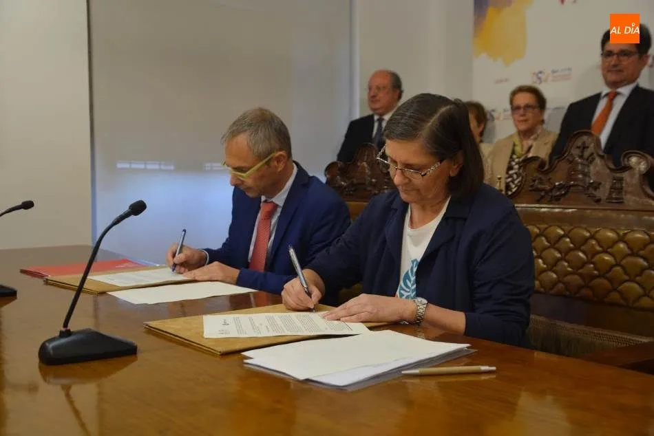 Foto 6 - Alianza de la USAL con Oxfam Interm&oacute;n para impulsar sus iniciativas solidarias