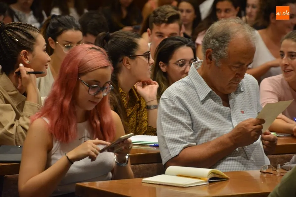Foto 11 - Roberto Blanco Vald&eacute;s protagoniza una nueva sesi&oacute;n del ciclo &lsquo;Di&aacute;logos sobre Catalu&ntilde;a&rsquo;