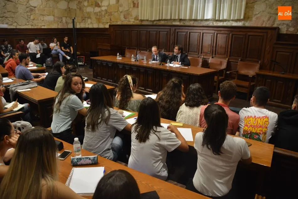 Foto 5 - Roberto Blanco Vald&eacute;s protagoniza una nueva sesi&oacute;n del ciclo &lsquo;Di&aacute;logos sobre Catalu&ntilde;a&rsquo;