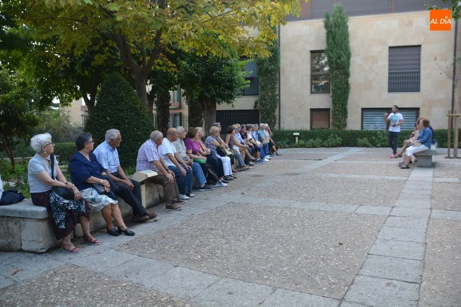Foto 11 - La Semana de la Movilidad contin&uacute;a con un paseo guiado para personas mayores por los parques de...