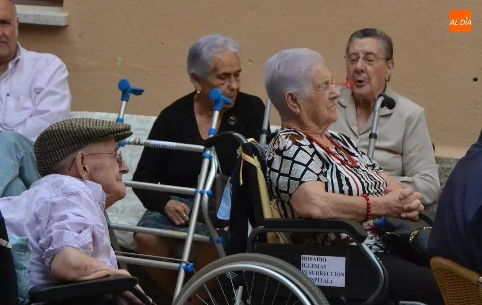 Foto 9 - Residentes y trabajadores del Hospital de la Pasi&oacute;n conmemoran el D&iacute;a Mundial del Alzheimer  