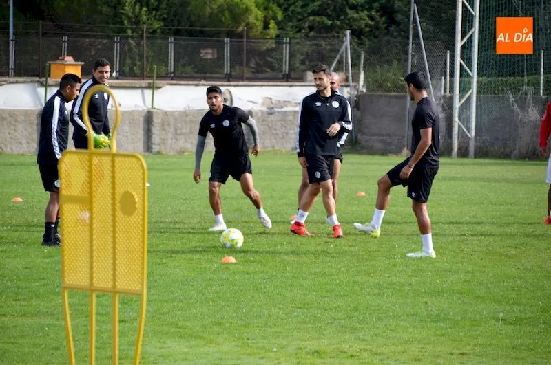 Foto 9 - El Salamanca UDS ultima la visita del Logro&ntilde;&eacute;s al Helm&aacute;ntico